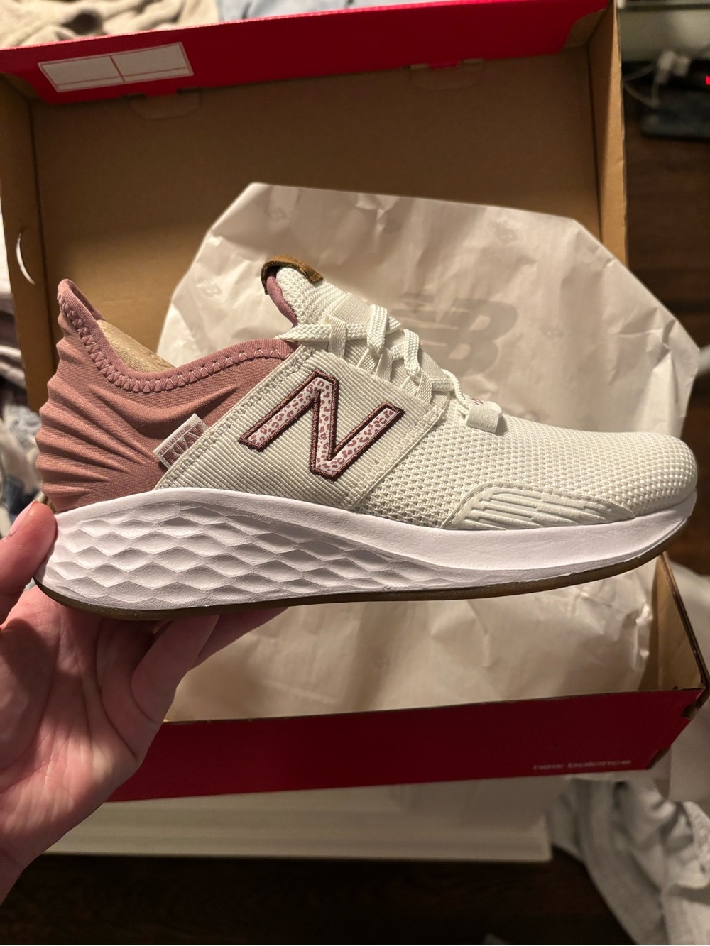 New Balance Women's White and Pink Knit Running Sneakers